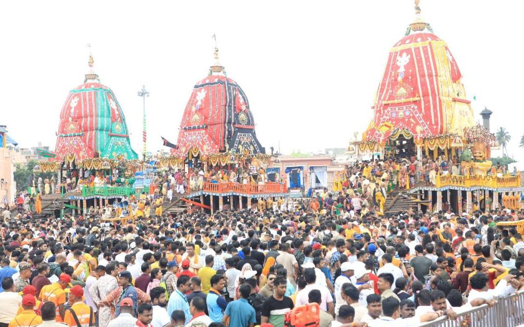 Rath Yatra 2025:  रथयात्रा की भीड़ और गर्मी में खुद का ऐसे रखें ख्याल, नहीं होगी तबीयत खराब